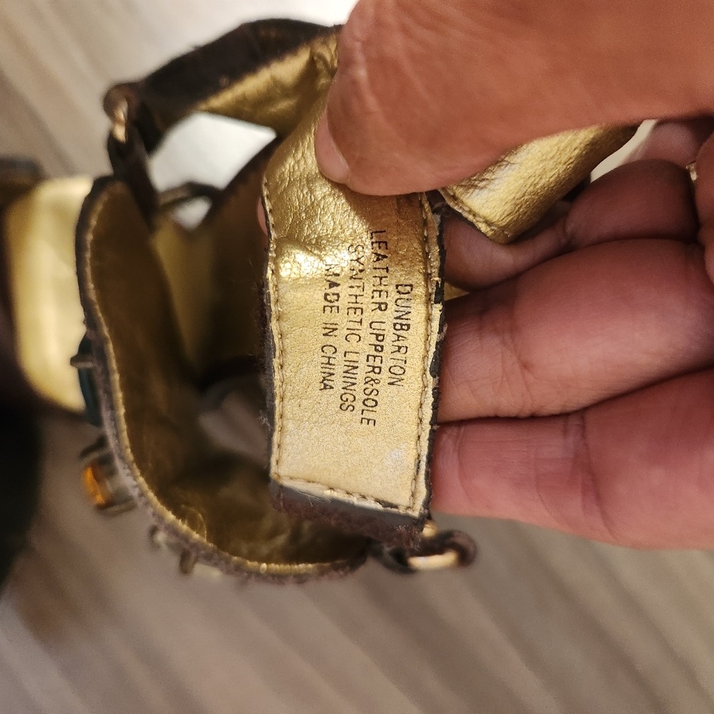 Report signature Dunbarton  jeweled heels size 7 - Picture 10 of 13